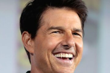 uśmiechnięty tom cruise